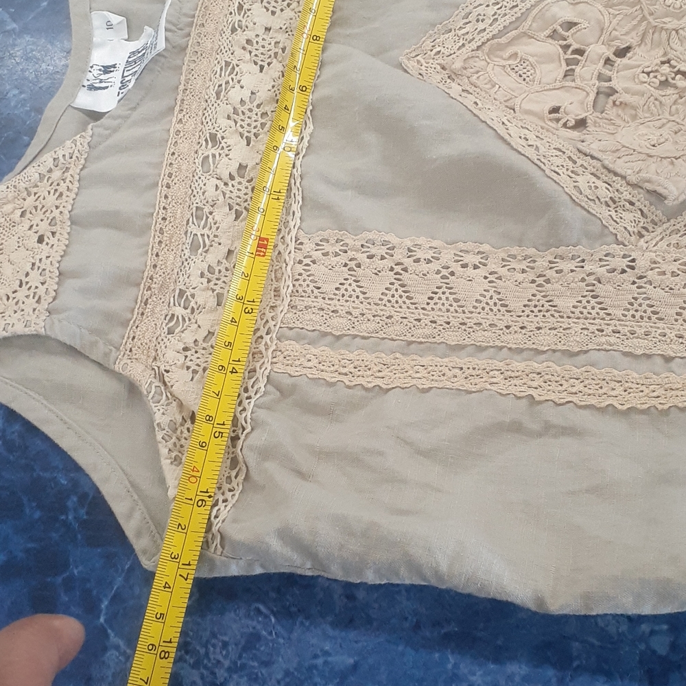 TOGETHER Tan Nude Sleeveless Blouse Lace trim 10 - Picture 5 of 9